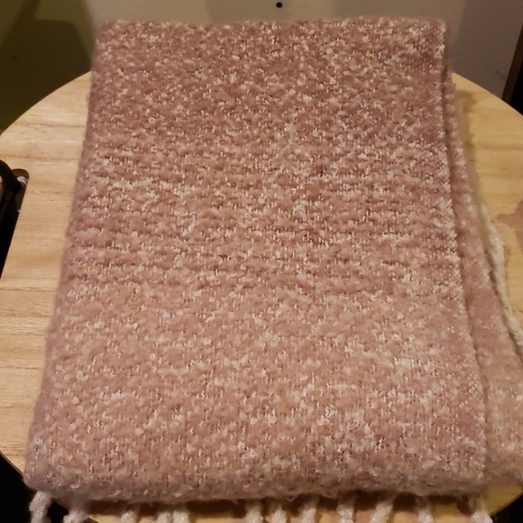 Mer Sea oversized scarf/wrap - Picture 2 of 3